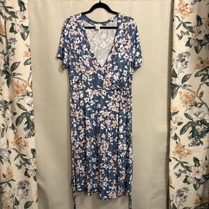 Matty M Womens XL Blue Floral Faux Wrap Dress Short Sleeve Stretch Knee Length
